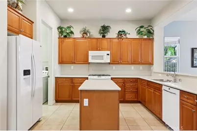 5545 Corte Vallarta, Hemet, CA 92545 - Photo 9