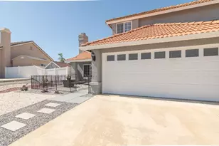 41045 Willowbend, Murrieta, CA 92563 - Photo 5