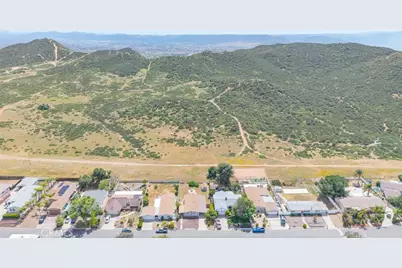 24799 Split Rail Road, Wildomar, CA 92595 - Photo 23