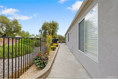 39996 Via Tiama, Murrieta, CA 92562 - Photo 35