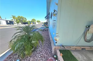 24600 Mountain Ave, Hemet, CA 92544 - Photo 11