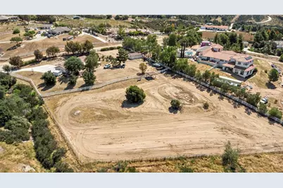 38680 Avenida De La Bandolero, Temecula, CA 92592 - Photo 3