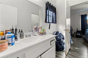 13121 Fullerton Dr, Victorville, CA 92392 - Photo 15