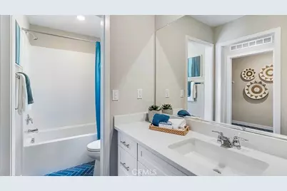 1364 Thunderbolt Lane, Rialto, CA 92376 - Photo 9