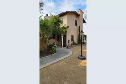 32360 Navajo Springs, Wildomar, CA 92595 - Photo 5