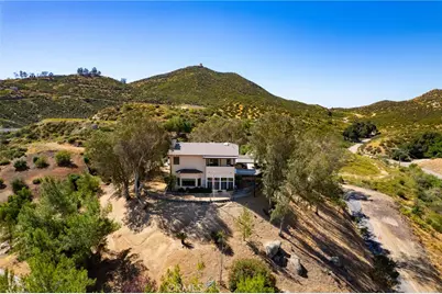 32360 Navajo Springs, Wildomar, CA 92595 - Photo 7