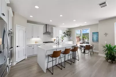 27744 Elderberry Street, Murrieta, CA 92562 - Photo 11