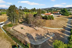 39775 Calle Bellagio, Temecula, CA 92592 - Photo 11