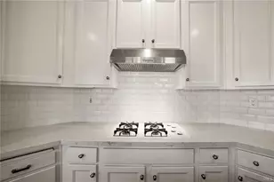 30840 Point Woods Ct, Temecula, CA 92591 - Photo 13