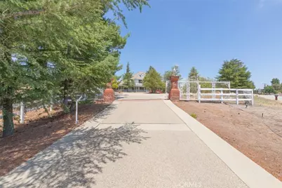 19170 Vista De Cielo, Murrieta, CA 92562 - Photo 3
