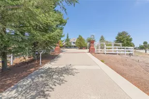 19170 Vista de Cielo, Murrieta, CA 92562 - Photo 5