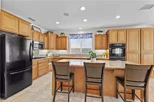 29399 Castaway Ct, Menifee, CA 92585 - Photo 13