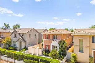 27620 Desert Gold Ct, Murrieta, CA 92562 - Photo 9