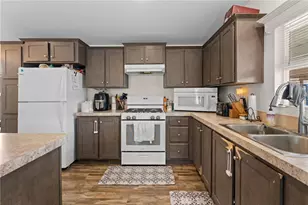 32900 Riverside, Lake Elsinore, CA 92530 - Photo 13