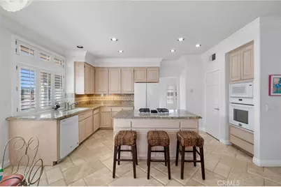 45703 Calle Ayora, Temecula, CA 92592 - Photo 13