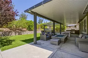 31874 Cloverhill Way, Murrieta, CA 92563 - Photo 25