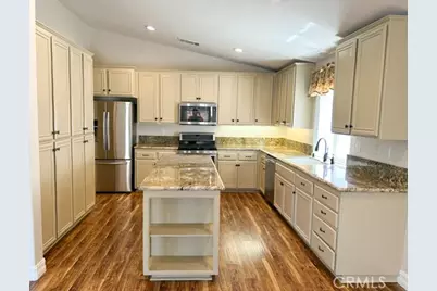 30296 Mondavi Circle, Murrieta, CA 92563 - Photo 3