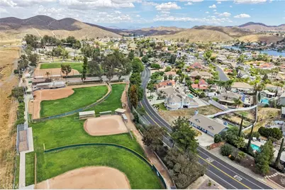 22819 Skylink, Canyon Lake, CA 92587 - Photo 67
