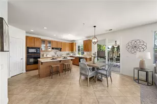 24239 Broad Oak St, Murrieta, CA 92562 - Photo 3