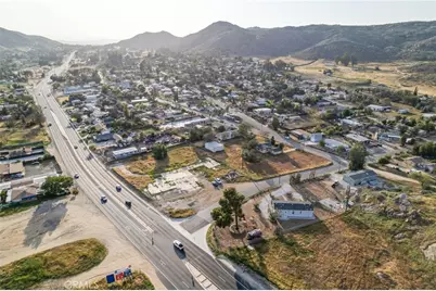 26220 Calvert Ave, Hemet, CA 92545 - Photo 9