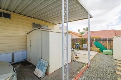 881 N Lake #219, Hemet, CA 92544 - Photo 33