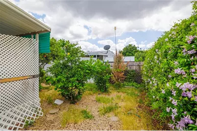 881 N Lake #219, Hemet, CA 92544 - Photo 35