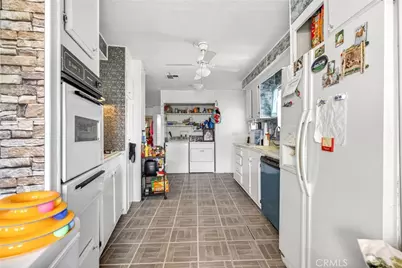 881 N Lake #219, Hemet, CA 92544 - Photo 15