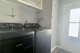 42751 E Florida Ave, Hemet, CA 92544 - Photo 13