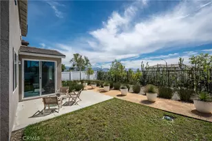 2431 Gunner Ridge Way, Rialto, CA 92377 - Photo 19