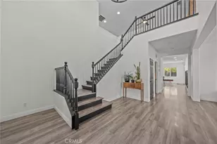 27497 Yellowwood Way, Murrieta, CA 92562 - Photo 9