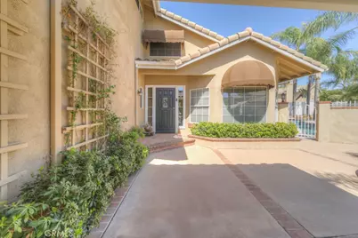 25220 Corte Sur, Murrieta, CA 92563 - Photo 3