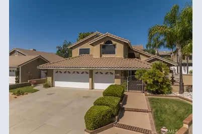 25220 Corte Sur, Murrieta, CA 92563 - Photo 1