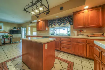 25220 Corte Sur, Murrieta, CA 92563 - Photo 13