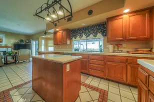 25220 Corte Sur, Murrieta, CA 92563 - Photo 13