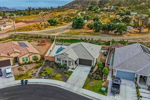 28427 Patches Dr, Menifee, CA 92585 - Photo 29