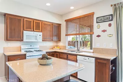 39909 Candy Apple, Murrieta, CA 92562 - Photo 13