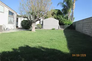 24600 Mountain Ave, Hemet, CA 92544 - Photo 9