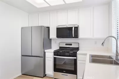 17622 Sutherland, Lake Elsinore, CA 92530 - Photo 9