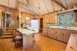 29059 Hook Creek Rd, Cedar Glen, CA 92321 - Photo 7