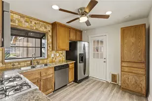 3159 Wickham Dr, Riverside, CA 92503 - Photo 5