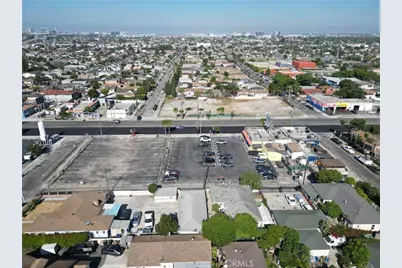 10500 S Prairie Avenue, Inglewood, CA 90303 - Photo 11