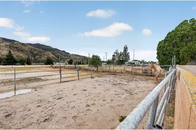 514 E Victory Avenue, Banning, CA 92220 - Photo 43