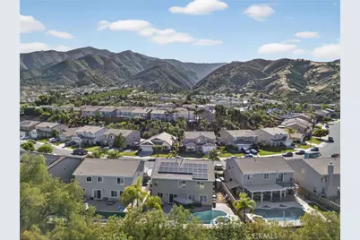 8892 Dahlia Drive, Corona, CA 92883 - Photo 3