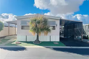 575 S Lyon, Hemet, CA 92543 - Photo 1