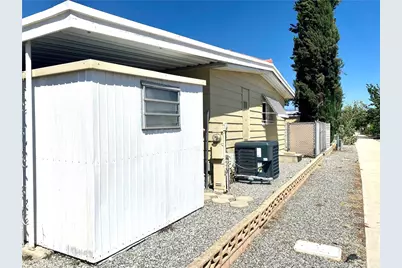 1053 W Johnston Avenue, Hemet, CA 92543 - Photo 45