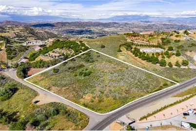 38550 King Court, Murrieta, CA 92562 - Photo 1