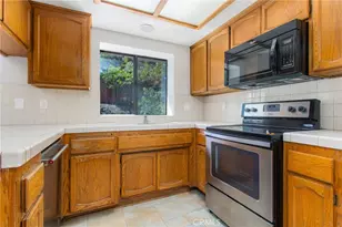 29101 Vacation, Canyon Lake, CA 92587 - Photo 3