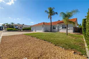 24064 Cruise Circle, Canyon Lake, CA 92587 - Photo 7