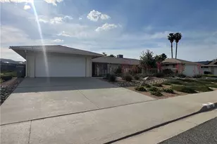 28101 Grosse Point Dr, Menifee, CA 92586 - Photo 15