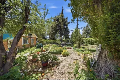 1000 Sequoia, Big Bear City, CA 92314 - Photo 27